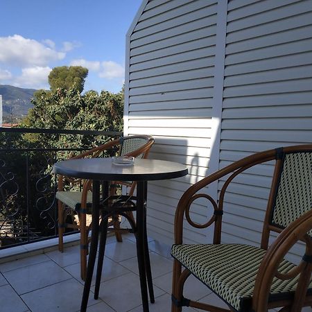 Poros Town Apartments By Evita'S Resort المظهر الخارجي الصورة