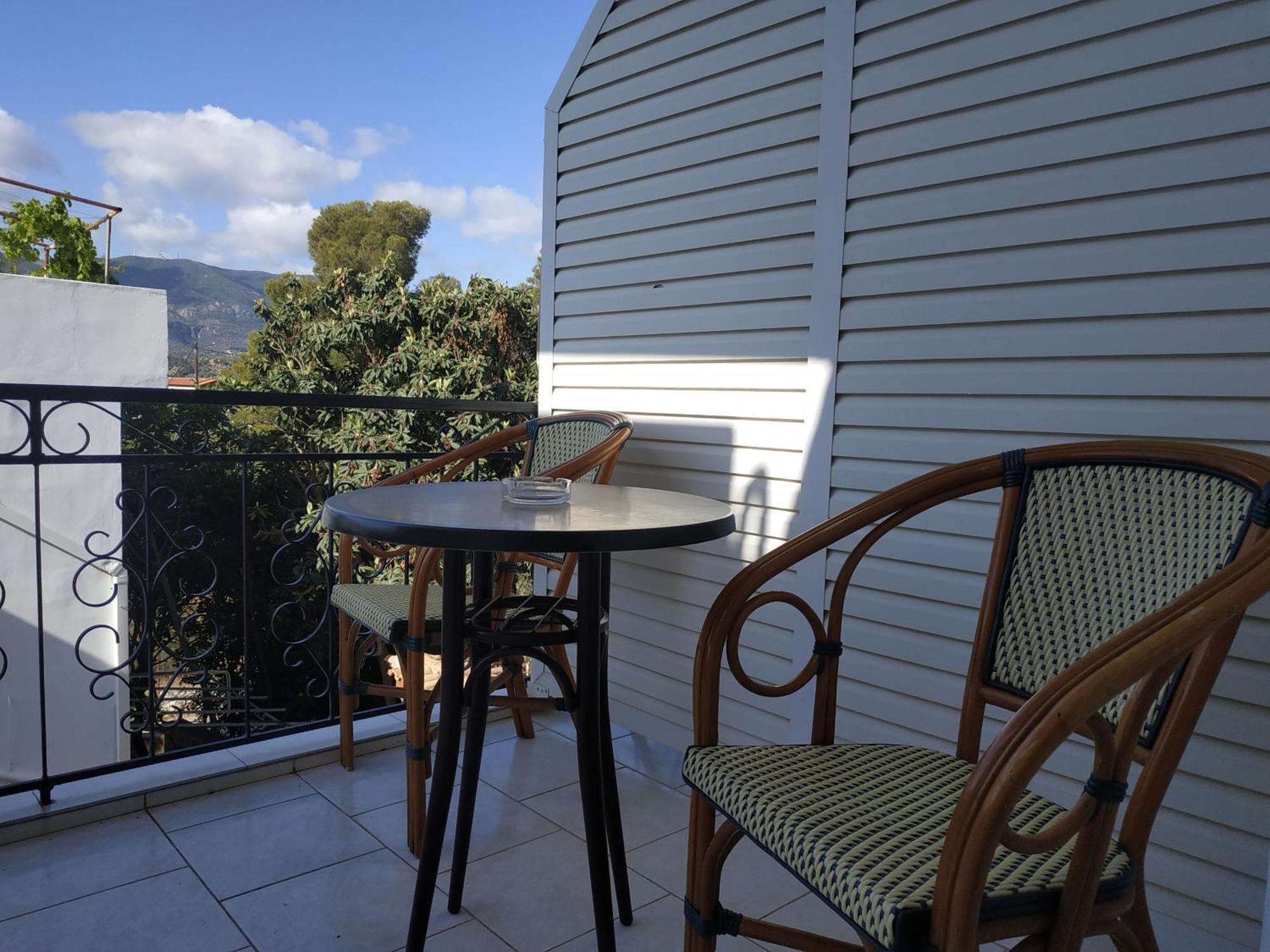 Poros Town Apartments By Evita'S Resort المظهر الخارجي الصورة